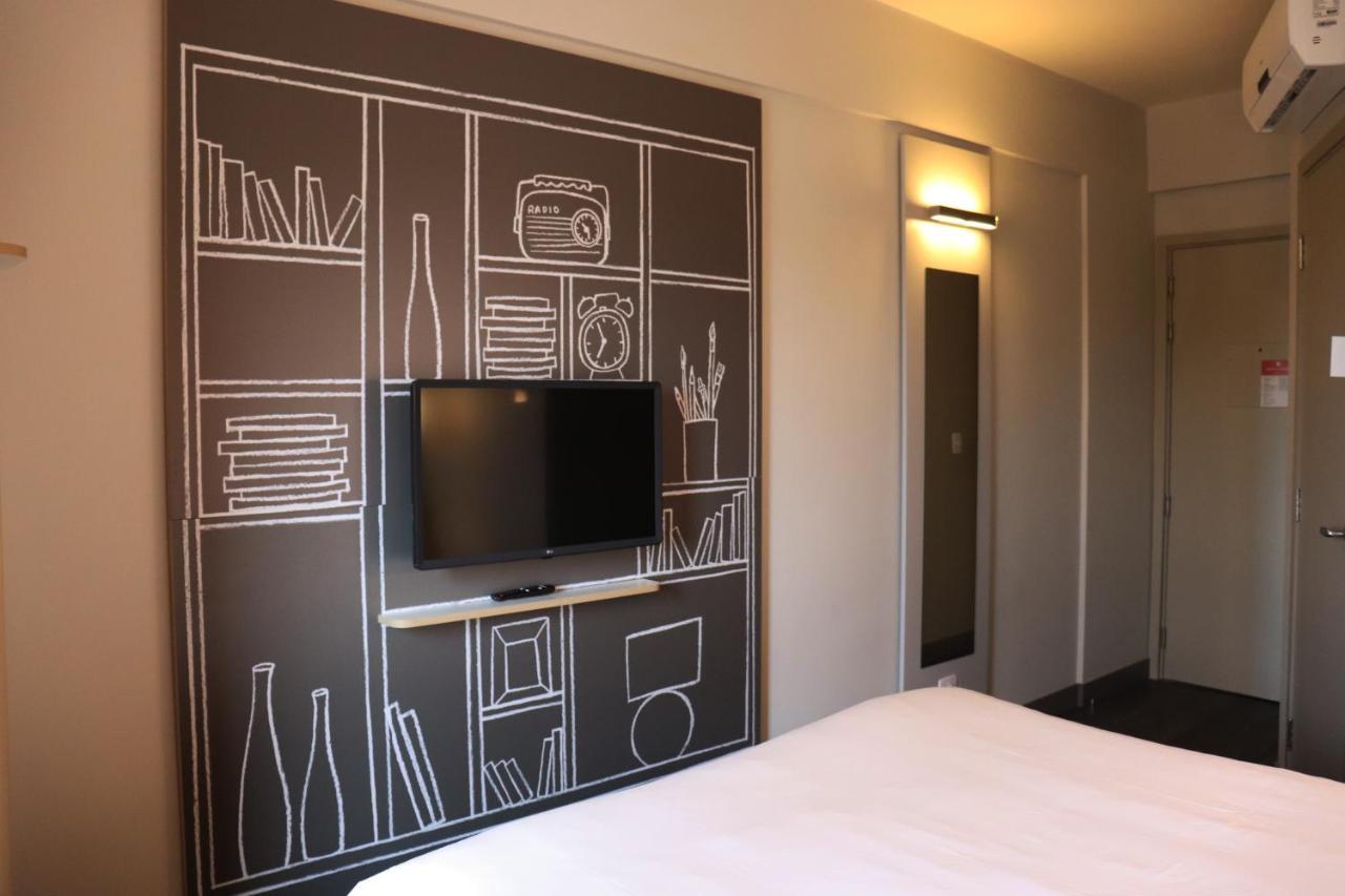 Ibis Guaxupe Hotel Bagian luar foto