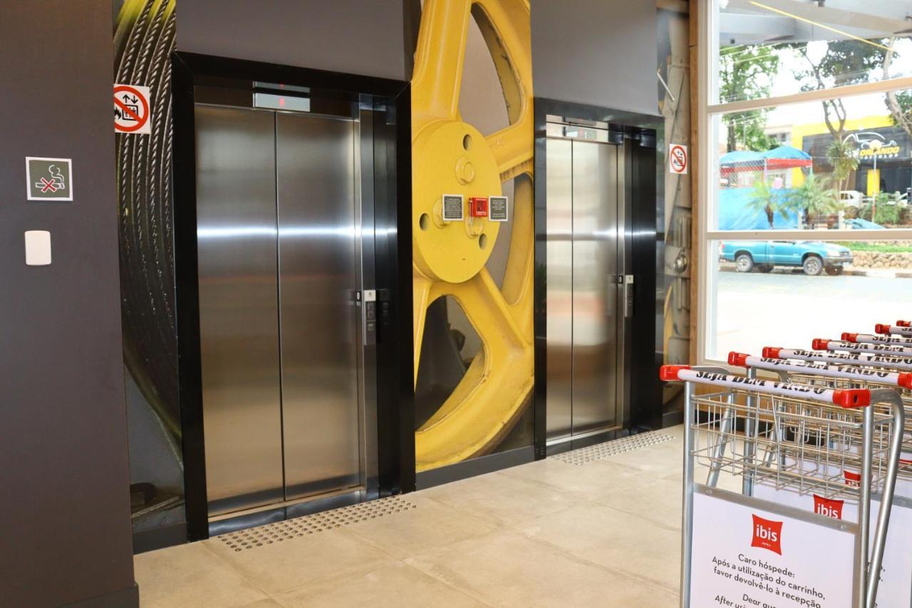 Ibis Guaxupe Hotel Bagian luar foto