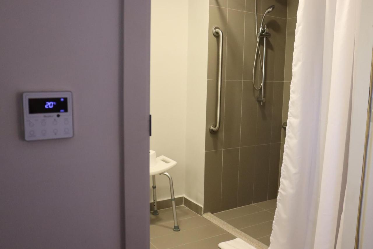Ibis Guaxupe Hotel Bagian luar foto